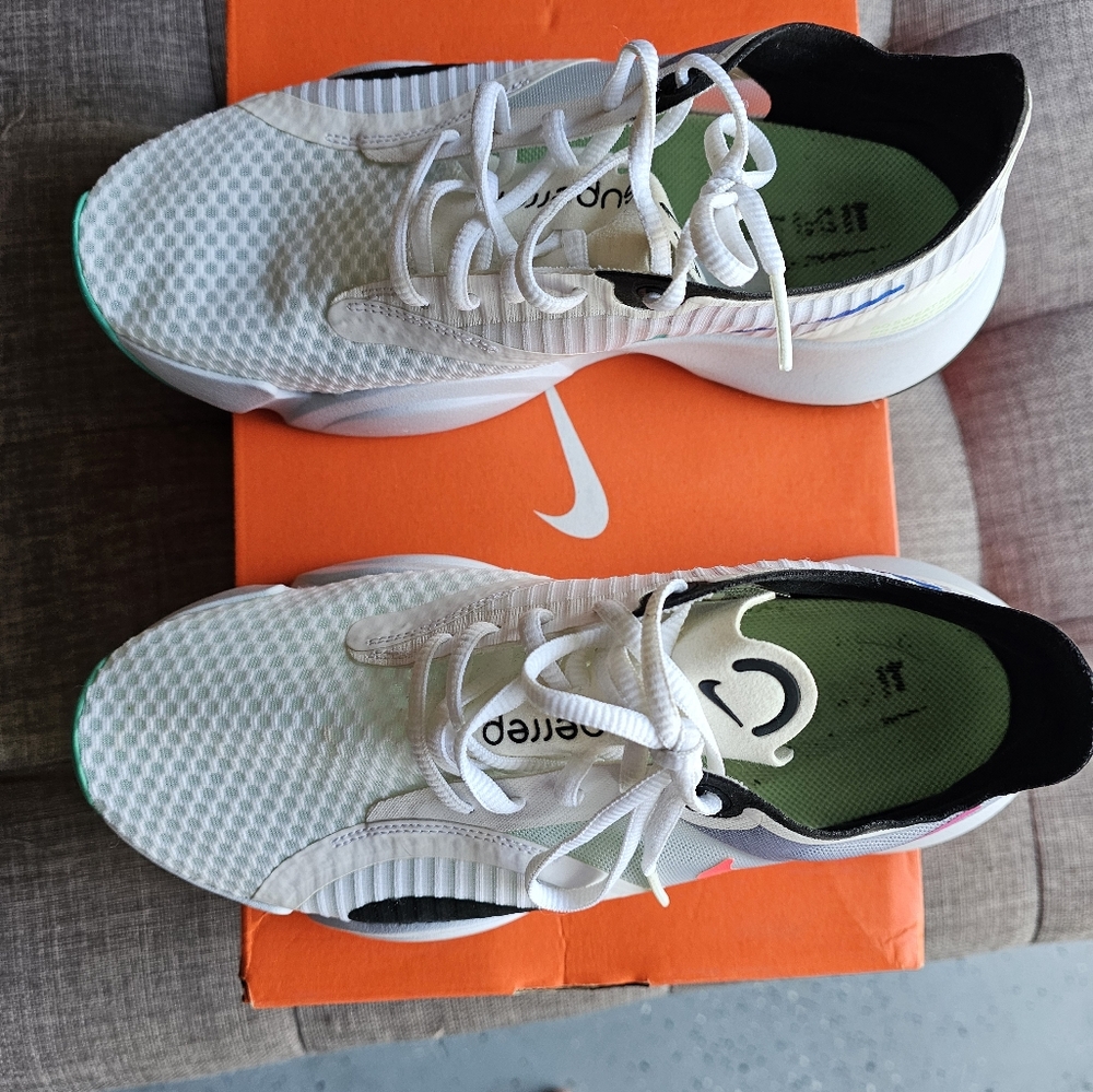 Tennis Shoes Nike
